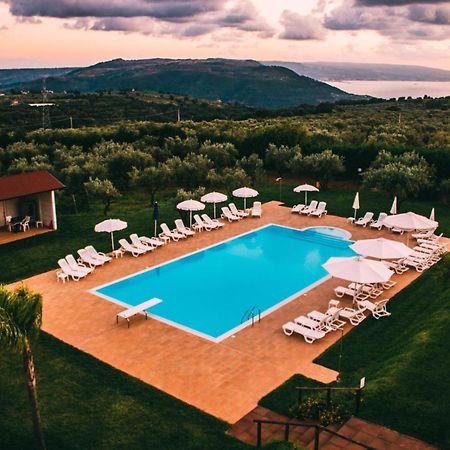 Agriturismo Mielita Francavilla Angitola ภายนอก รูปภาพ