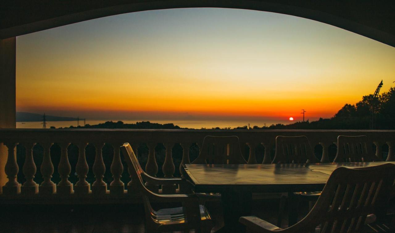 Agriturismo Mielita Francavilla Angitola ภายนอก รูปภาพ